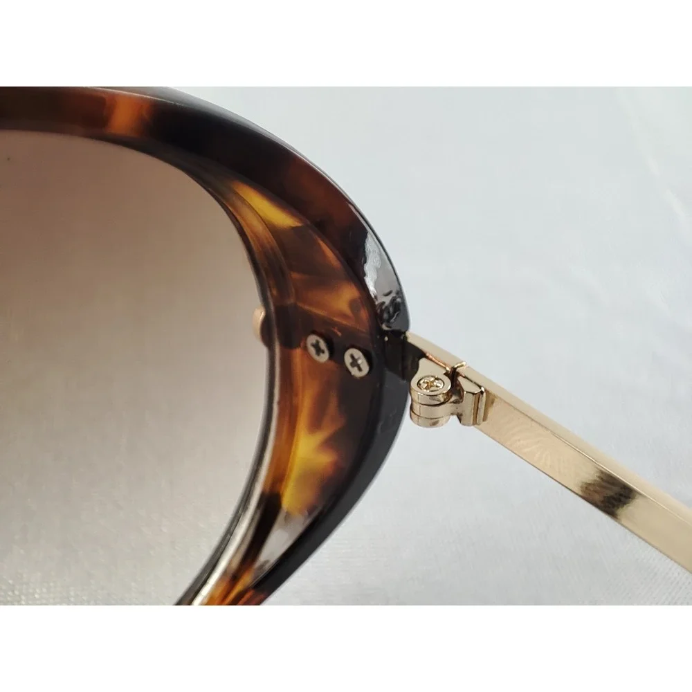 Women's Tortoise Shield Aviator Sunglasses‎ Gold Teardrop Temples Gradient Lens